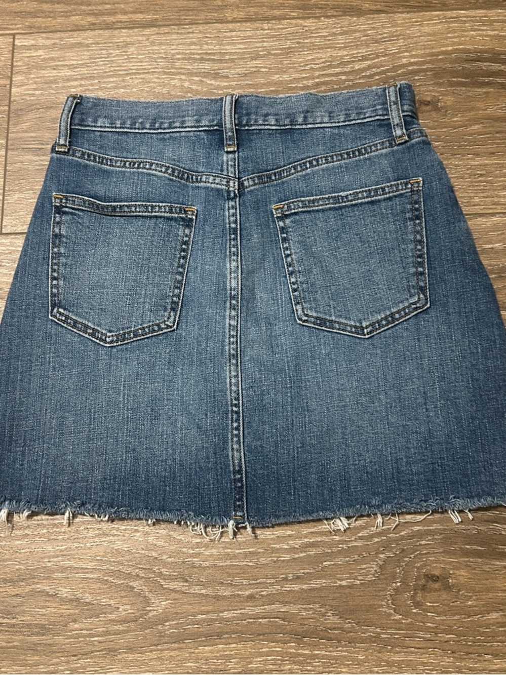 GAP Blue Jean Denim Mini Skirt with Front V-Slit Design Size 25 - Picture 4 of 5